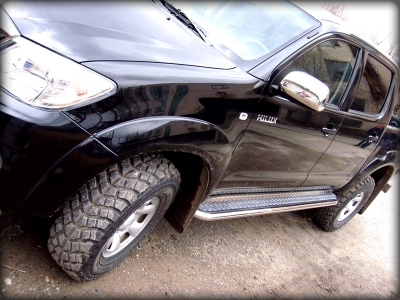 Пороги с листом d-60 Технотек для Toyota Hilux 2011-2015