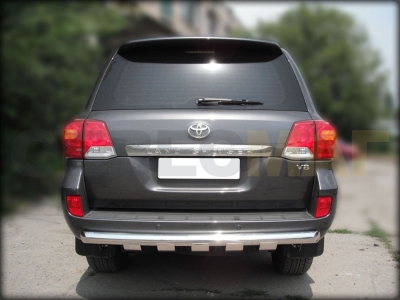 Защита заднего бампера 76 мм с накладками для Toyota Land Cruiser 200 2007-2011