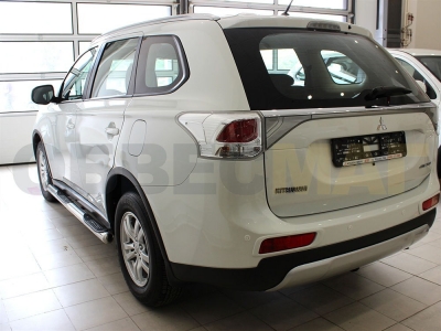 Пороги труба с накладками 76 мм Технотек для Mitsubishi Outlander 2012-2014 MOUS2012_2.1