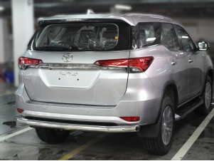Защита заднего бампера 76 мм для Toyota Fortuner № TF17_3.2